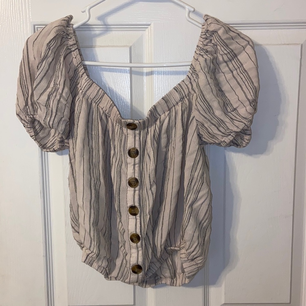 American Eagle top